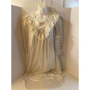 Nicole made‎ in USA union tag Small White Satin lace gown #67436 ruffle pink bow